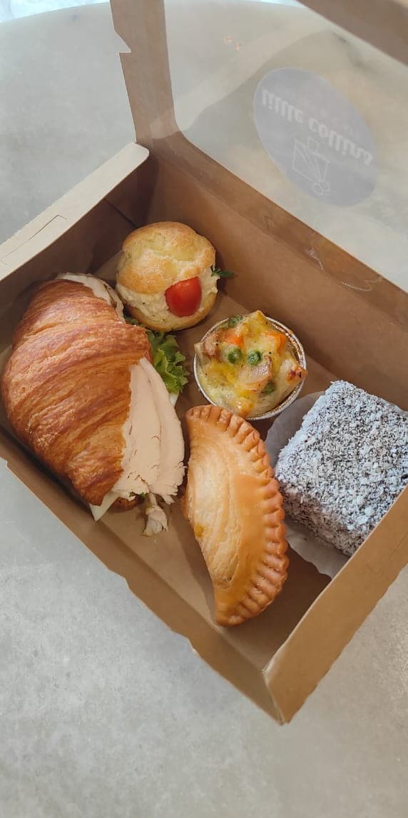 Medium Bento