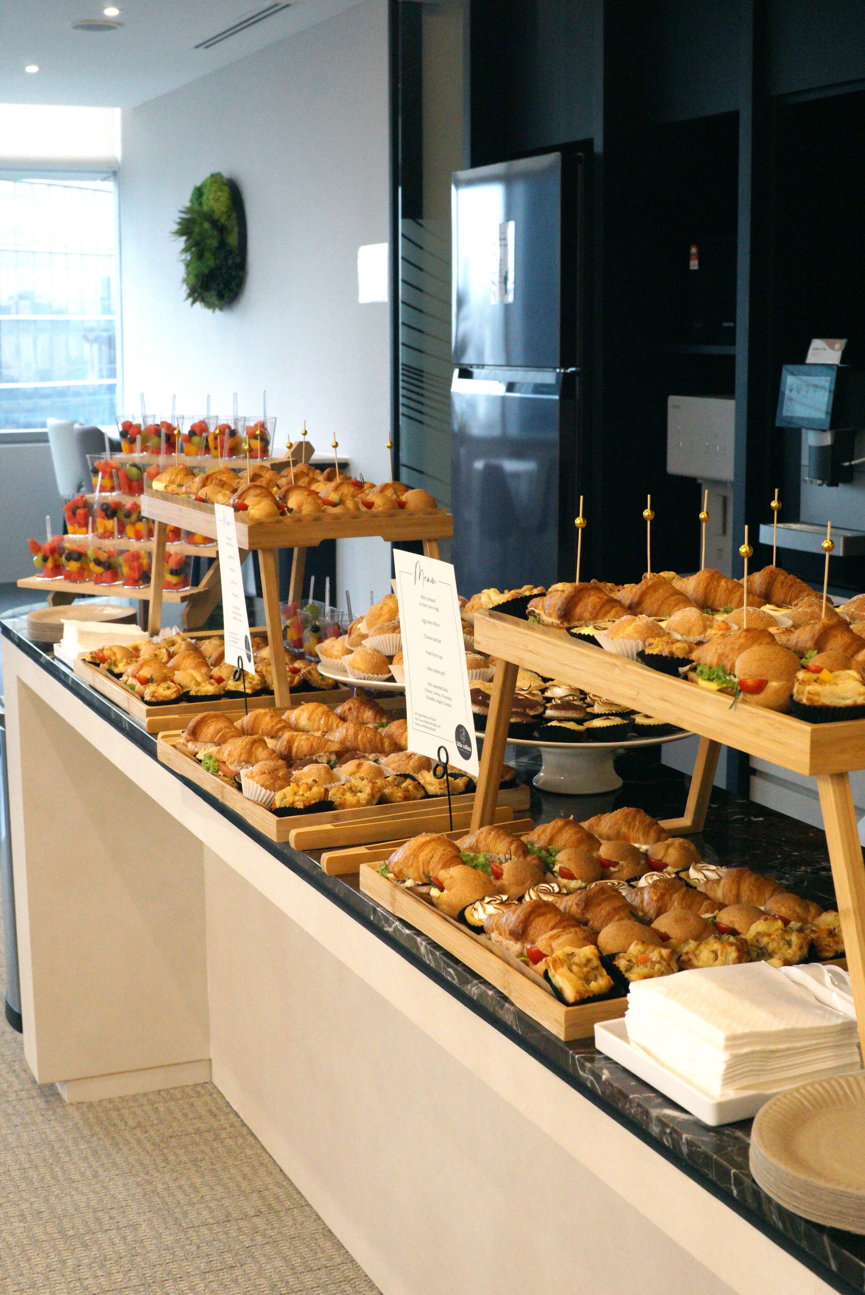 LITTLE COLLINS CAKERY & CAFE