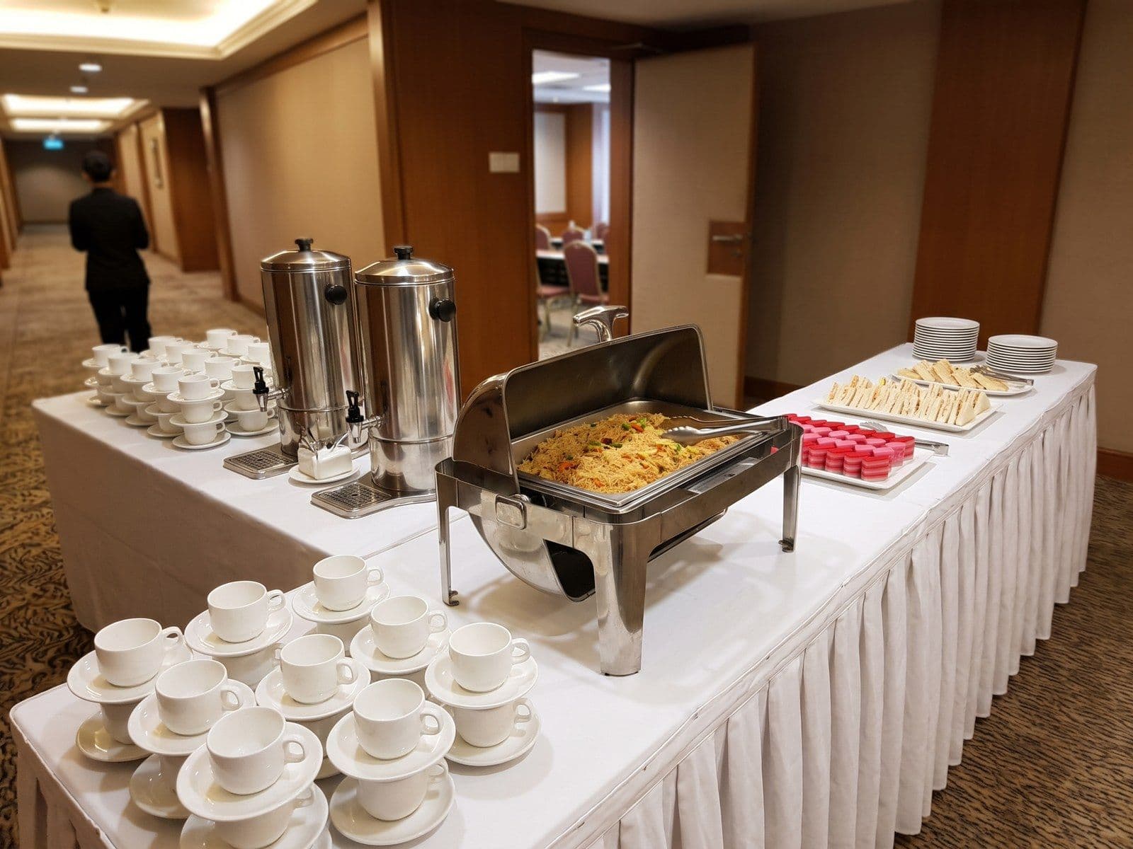 Seminar Package: Lunch + Morning & Afternoon Tea Break