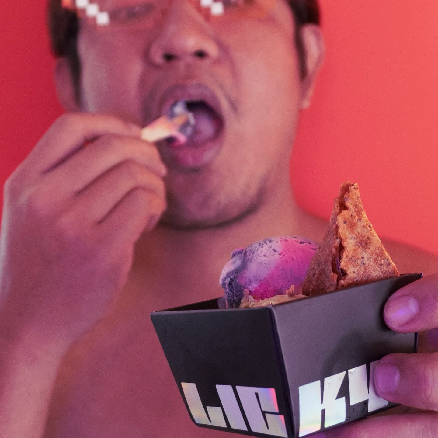 LICKY CHAN 4